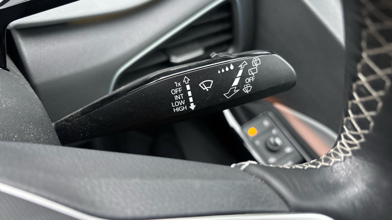 Volkswagen ID.3 150kW Family Pro Performance 58kWh 5dr Auto Electric Hatchback